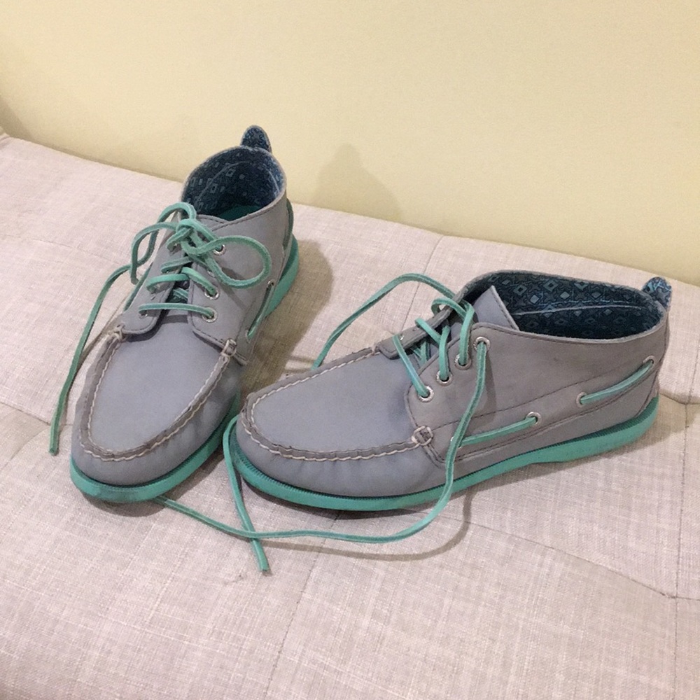 Sperry top-siders. Size 7.